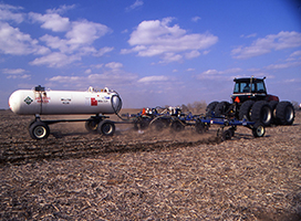 anhydrous ammonia nitrogen stabilizer application on field image